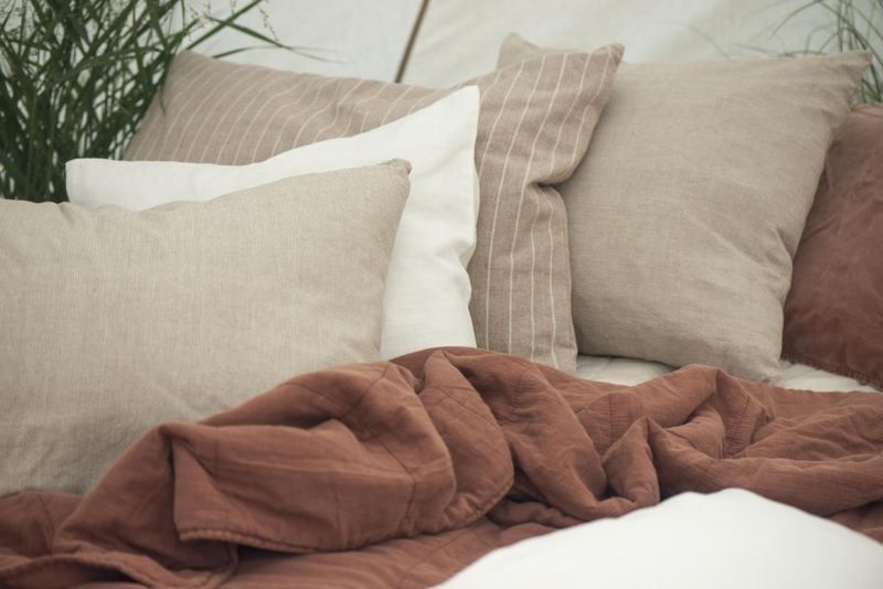 Putetrekk i bomull - Malva m/begie striper 50x70cm | Ib Laursen