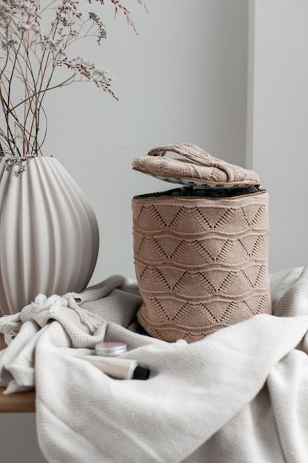 Hovedbilde Rund Toalettveske - Kaki| By LOHN