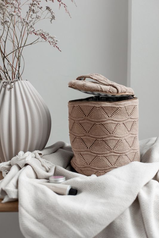 Rund Toalettveske - Kaki| By LOHN